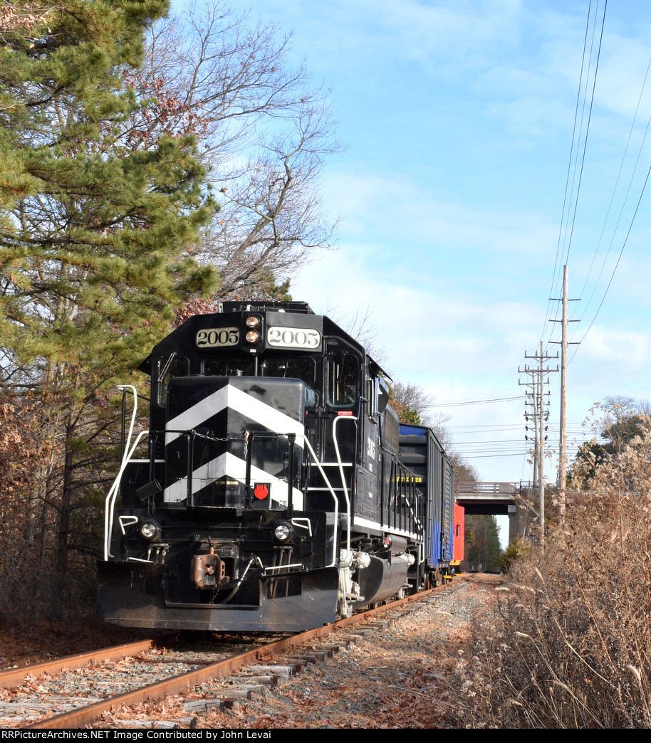 Delaware & Raritan River RR Toys for Tots Train at Collingwood Auction & Flea Market 